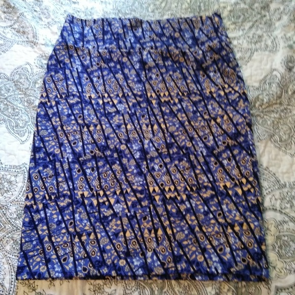 LuLaRoe Dresses & Skirts - LuLaRoe XL Cassie